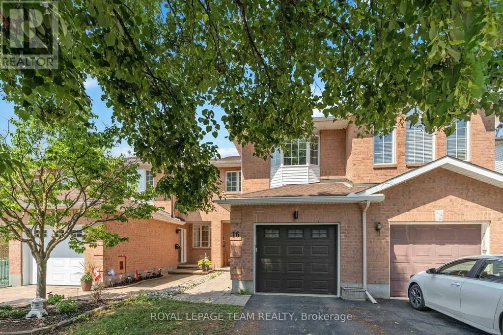 16 Cohen Avenue Ottawa ON K2L 4E9