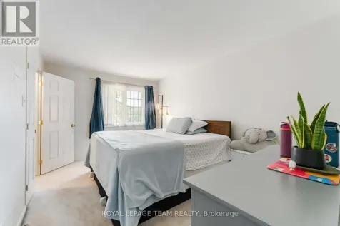 16 Cohen Avenue Ottawa ON K2L 4E9