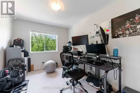 16 Cohen Avenue Ottawa ON K2L 4E9