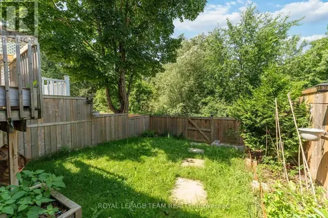 16 Cohen Avenue Ottawa ON K2L 4E9