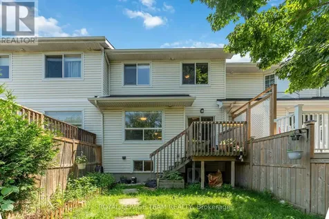 16 Cohen Avenue Ottawa ON K2L 4E9