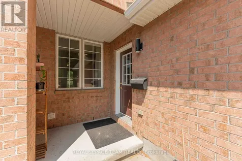 16 Cohen Avenue Ottawa ON K2L 4E9