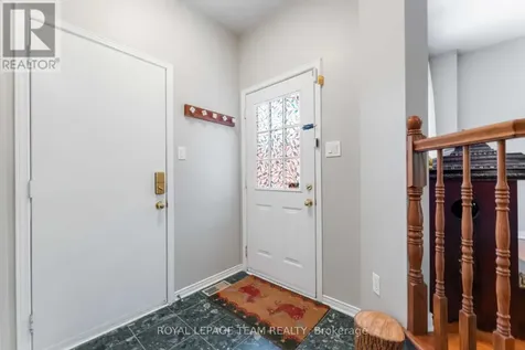 16 Cohen Avenue Ottawa ON K2L 4E9