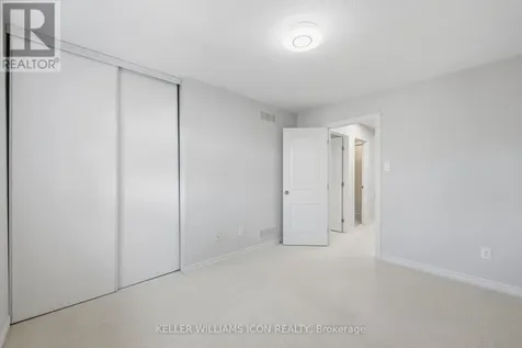 636 Tennant Way Ottawa ON K4M 0C7