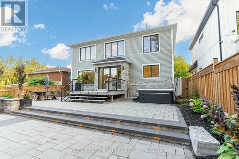 301 Martin Street Milton (om Old Milton) ON L9T 2R7
