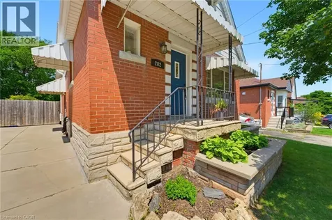 282 East 13th Street Hamilton ON L9A 3Z9