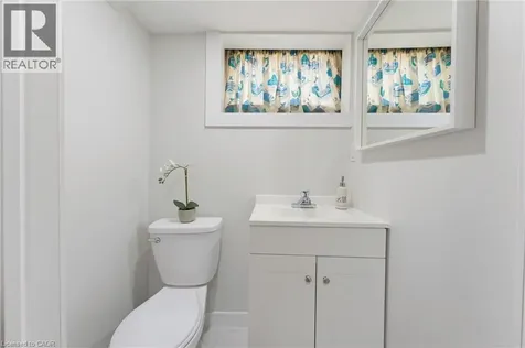 282 East 13th Street Hamilton ON L9A 3Z9