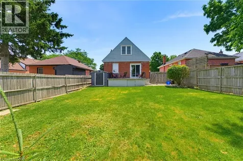 282 East 13th Street Hamilton ON L9A 3Z9