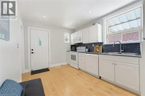 282 East 13th Street Hamilton ON L9A 3Z9