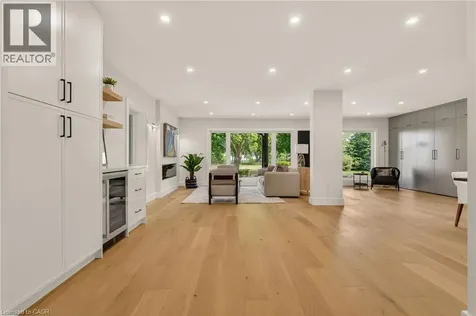 274 Mountain Brow Boulevard Hamilton ON L8T 1A6