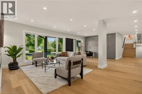 274 Mountain Brow Boulevard Hamilton ON L8T 1A6