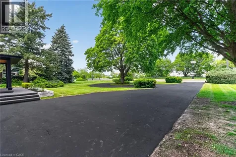 274 Mountain Brow Boulevard Hamilton ON L8T 1A6