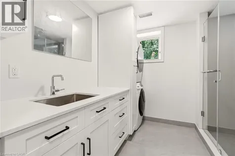 2234 Kilbride Street Burlington ON L7P 0J4