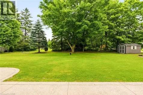 2234 Kilbride Street Burlington ON L7P 0J4