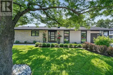 2 Parkglen Drive Ottawa ON K2G 3R5