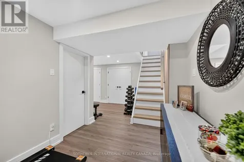 2 Parkglen Drive Ottawa ON K2G 3R5