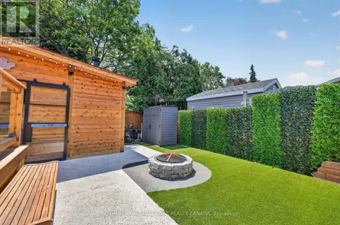 2 Parkglen Drive Ottawa ON K2G 3R5