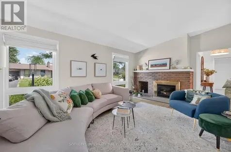 2 Parkglen Drive Ottawa ON K2G 3R5