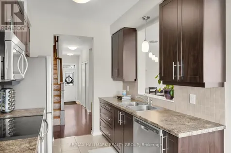 132 Laramie Crescent Ottawa ON K2J 5Z8