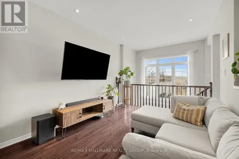 132 Laramie Crescent Ottawa ON K2J 5Z8