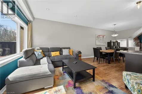 39 Everton Drive Guelph ON N1E 0R9