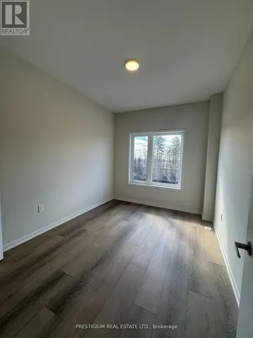 1446 19 Th Avenue Richmond Hill ON L3R 0G4