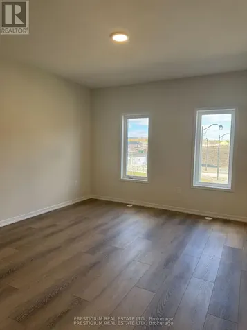 1446 19 Th Avenue Richmond Hill ON L3R 0G4