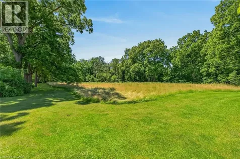 44 Sims Lock Road Caledonia ON N3W 1V8