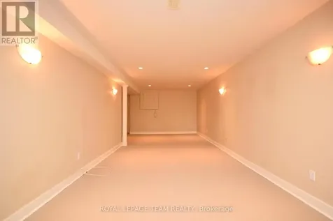 55 Harrington Court Ottawa ON K2K 2S6