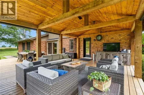 809 Kilman Road Pelham ON L0S 1C0