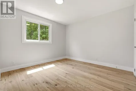 2234 Kilbride Street Burlington ON L7P 0J4