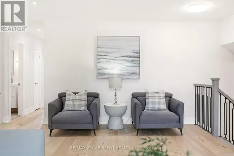 2234 Kilbride Street Burlington ON L7P 0J4