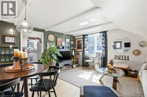19 Victoria Street Paris ON N3L 1A8