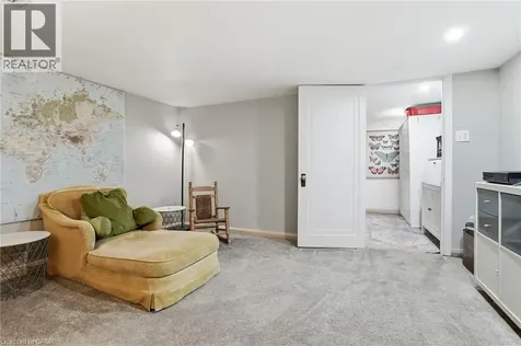 19 Victoria Street Paris ON N3L 1A8