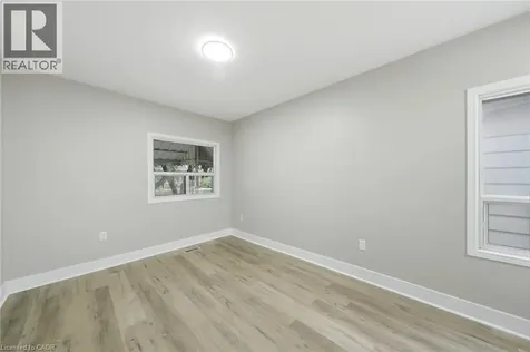 81 Cambridge Avenue Hamilton ON L8H 1T7