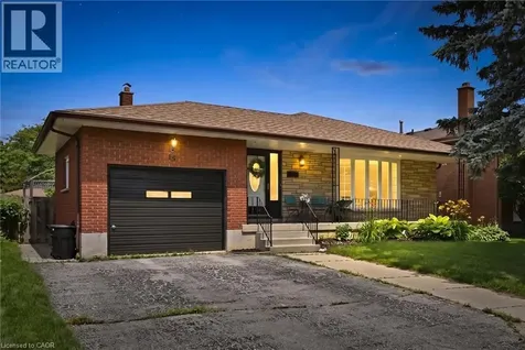 15 Edgar Drive Brantford ON N3R 6X7