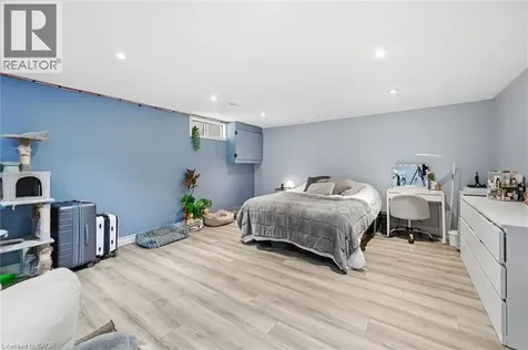 15 Edgar Drive Brantford ON N3R 6X7