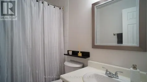 4 Trafalgar Road Collingwood ON L9Y 5G4