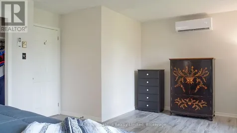 4 Trafalgar Road Collingwood ON L9Y 5G4