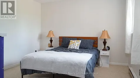 4 Trafalgar Road Collingwood ON L9Y 5G4