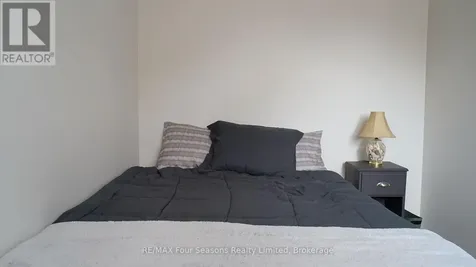 4 Trafalgar Road Collingwood ON L9Y 5G4