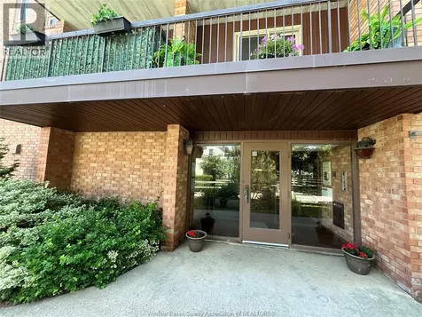 26 Alice Street North Essex ON N8M 1C9
