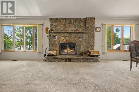 4 & 6 Sharon Park Drive Mckellar ON P0G 1C0