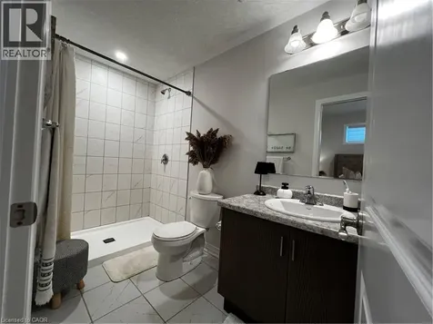 25 Isherwood Avenue Cambridge ON N1R 1B6