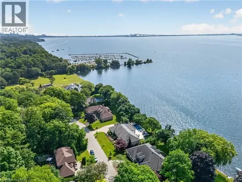 90 Oaklands Park Court Burlington ON L7T 4G9