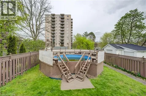 43 Middleton Street Cambridge ON N1S 2R2