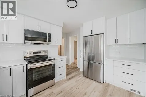 38 Endfield Avenue Hamilton ON L8T 2L4