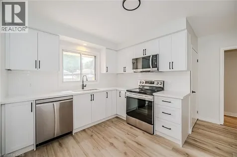 38 Endfield Avenue Hamilton ON L8T 2L4