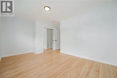 38 Endfield Avenue Hamilton ON L8T 2L4