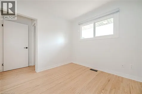 38 Endfield Avenue Hamilton ON L8T 2L4